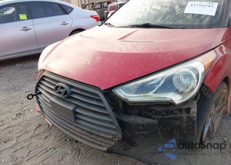 2013 Hyundai Veloster Turbo W/Black z USA, uszkodzony, nr VIN KMHTC6AE4DU132741